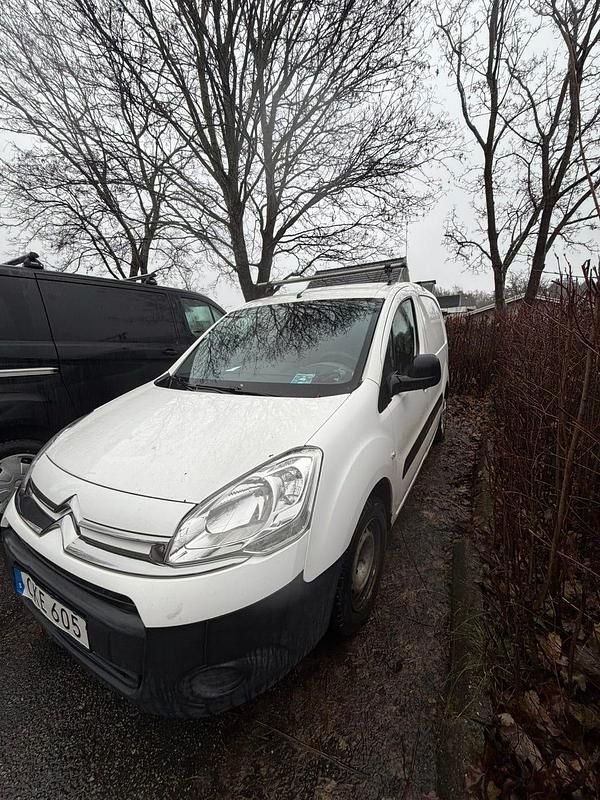 Begagnad 2014 Citroën Berlingo Minibuss | 49 000 kr (Marknadspris) - Bild 1/4