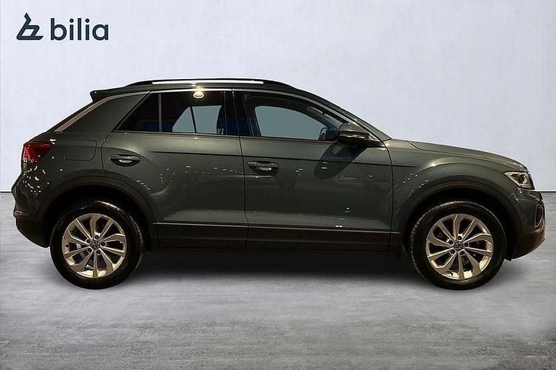 Begagnad VW T-Roc Edition 151 HK (111 kW) 2024 Grå SUV