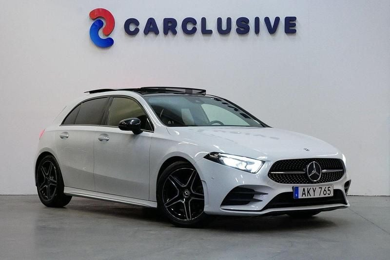 Vit Begagnad 2018 Mercedes A180 AMG Halvkombi | 229 900 kr (Lite dyr) - Bild 1/4