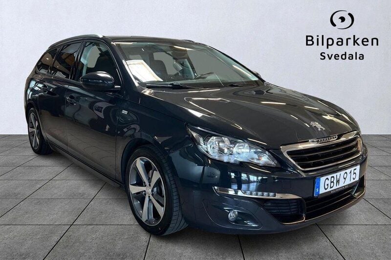 Mörkgrå Begagnad 2017 Peugeot 308 Active Kombi | 129 990 kr (Marknadspris) - Bild 1/4