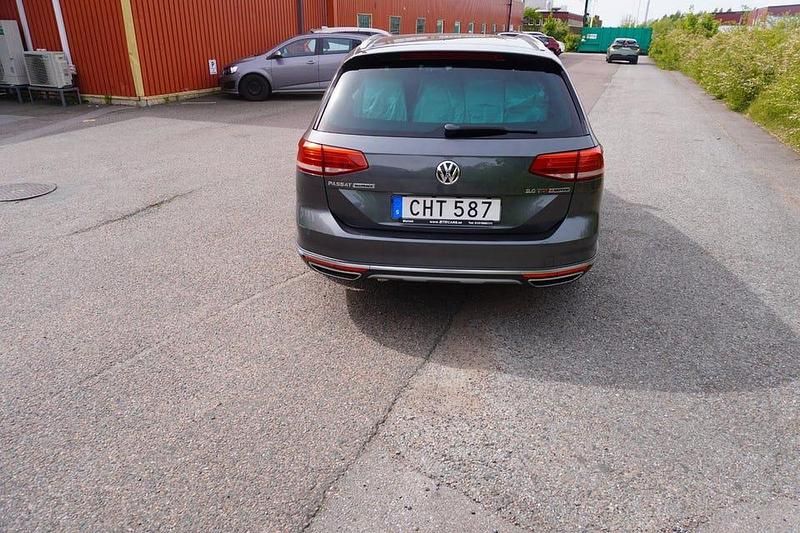 Begagnad VW Passat Alltrack 190 HK (139 kW) 2016 Grå metallic Kombi