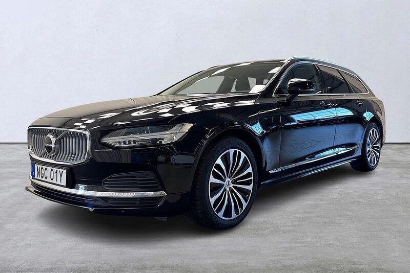 Svart Begagnad 2022 Volvo V90 Core Kombi | 399 000 kr (Marknadspris) - Bild 1/4
