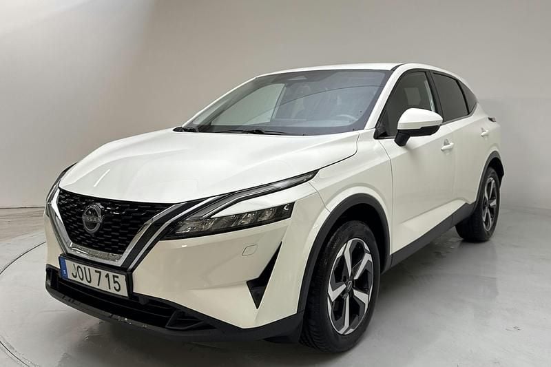Vit Begagnad 2022 Nissan Qashqai N-Connecta SUV | 219 000 kr (Superpris) - Bild 1/4