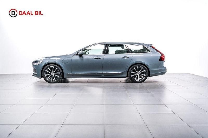 Grå Begagnad 2020 Volvo V90 Inscription Kombi | 374 700 kr (Lite dyr) - Bild 1/4