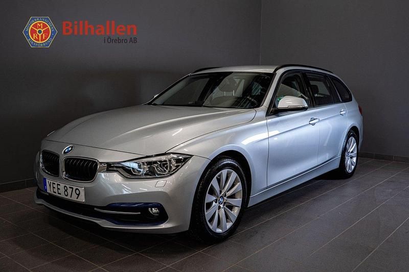 Silver Begagnad 2016 BMW 318 Sport Line Kombi | 174 900 kr (Marknadspris) - Bild 1/4