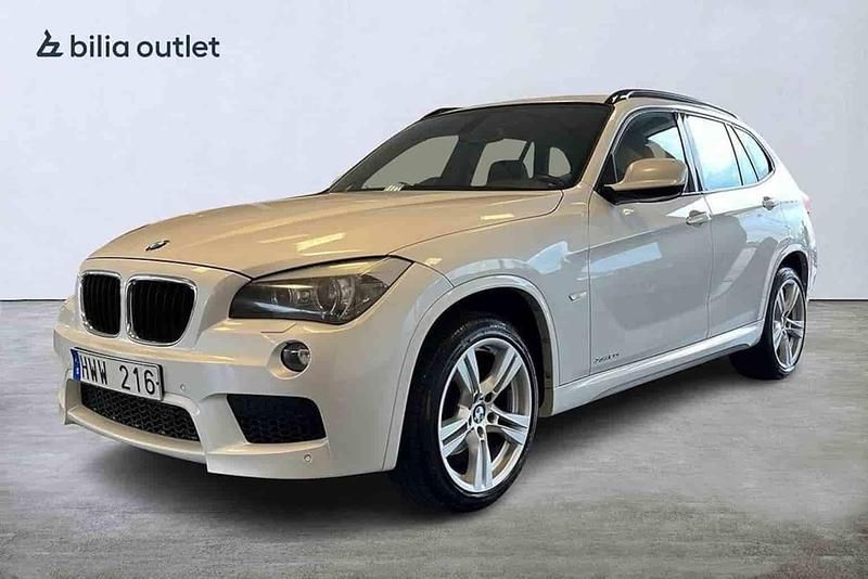 Vit Begagnad 2012 BMW X1 SUV | 129 900 kr - Bild 1/1