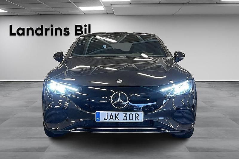 Begagnad Mercedes EQE300 2023 Grå Sedan