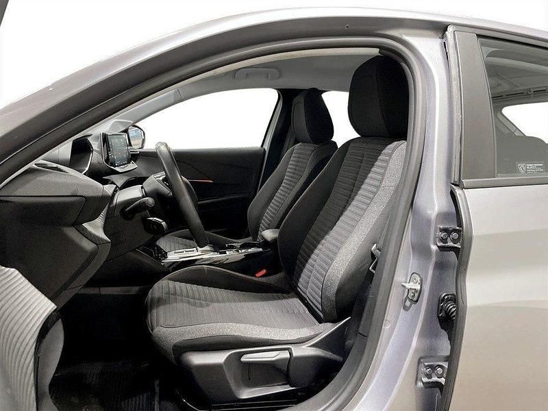 Begagnad Peugeot e-208 Active 100 kW (136 HK) 2022 Grå Halvkombi
