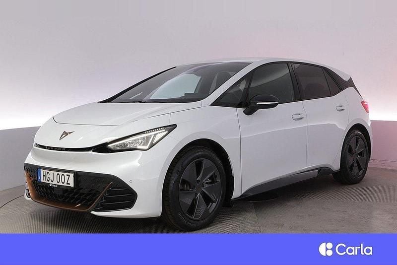 Vit Begagnad 2023 Cupra Born Halvkombi | 293 900 kr (Marknadspris) - Bild 1/4