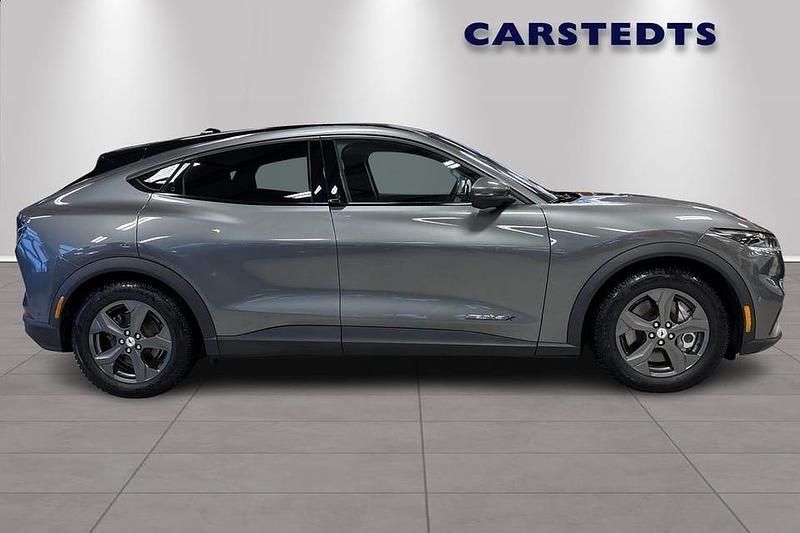 Begagnad Ford Mustang Mach-E 219 kW (298 HK) 2021 Grå SUV