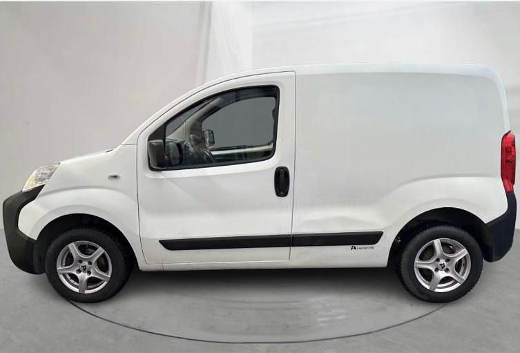 Begagnad Fiat Fiorino 75 HK (55 kW) 2016 Minibuss
