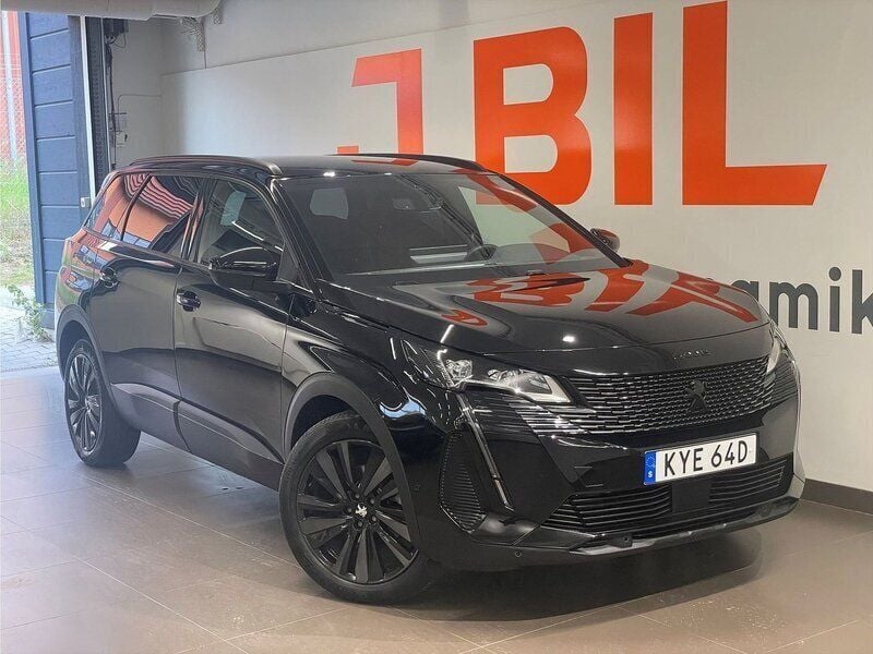 Svart Begagnad 2024 Peugeot 5008 GT Minibuss | 349 900 kr (Marknadspris) - Bild 1/4