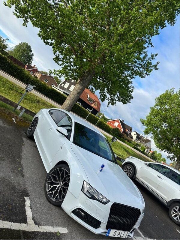 Vit Begagnad 2014 Audi A5 Sportback S-Line Halvkombi | 95 000 kr - Bild 1/4