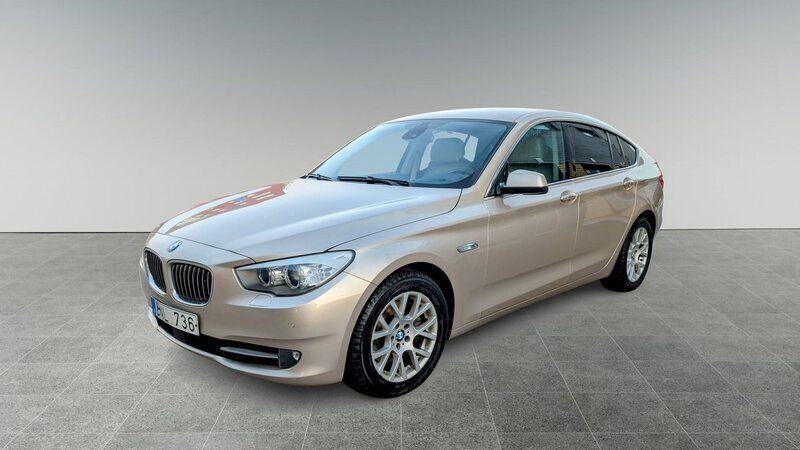 Silver Begagnad 2010 BMW 530 Gran Turismo Halvkombi | 126 900 kr (Marknadspris) - Bild 1/4