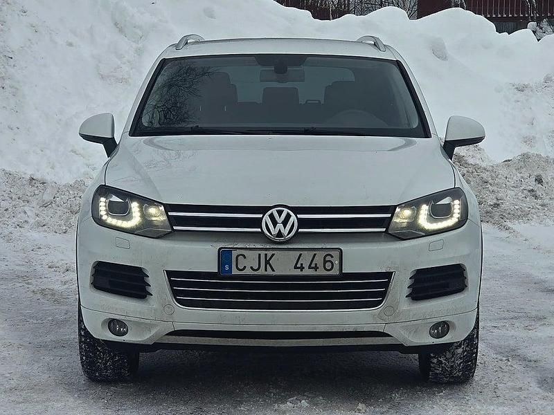 Begagnad VW Touareg 245 HK (180 kW) 2013 Vit SUV