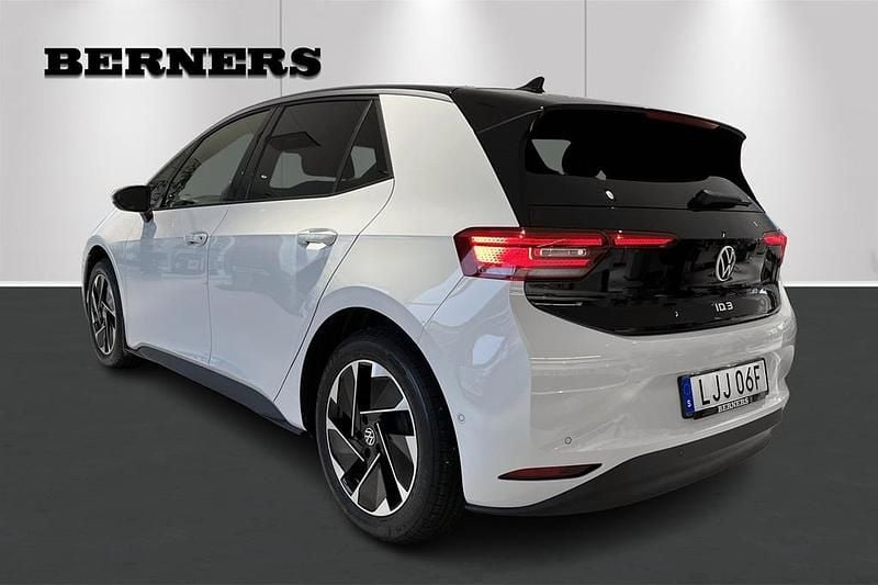 Ny VW ID.3 Pro Performance 239 kW (326 HK) 2026 Vit Halvkombi