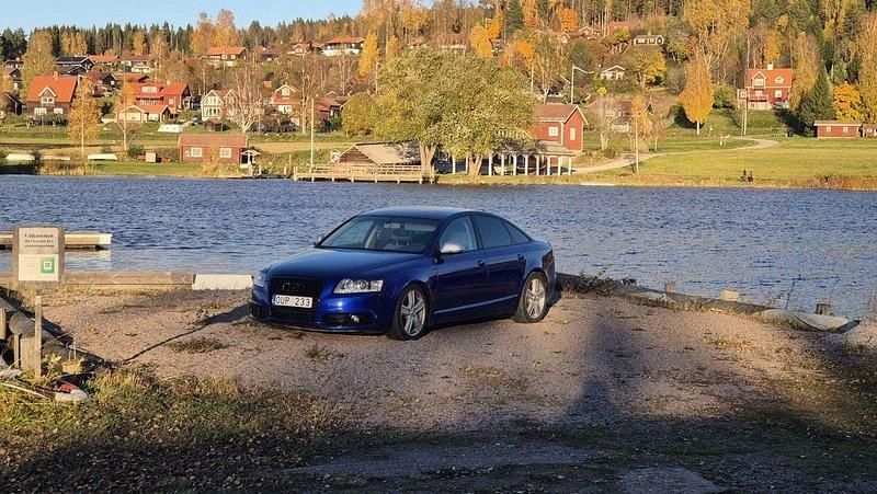 Silver Begagnad 2010 Audi A6 S-Line Sedan | 72 000 kr - Bild 1/4