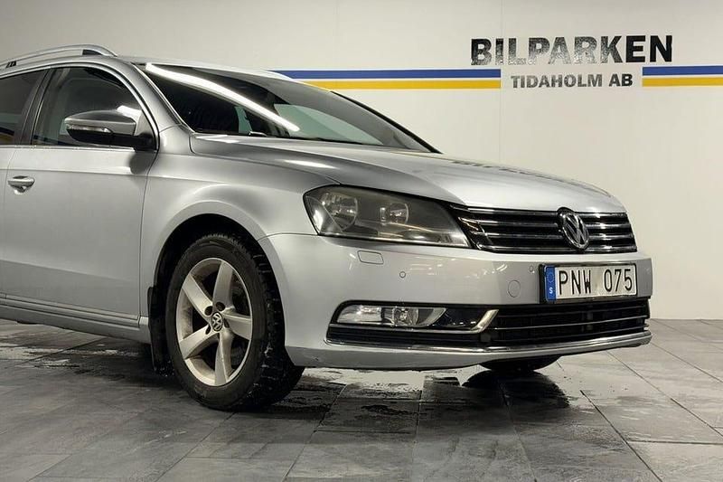 Begagnad VW Passat 160 HK (117 kW) 2011 Silver Kombi