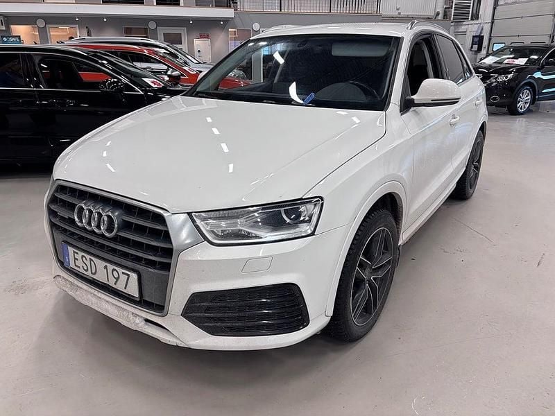 Vit Begagnad 2018 Audi Q3 SUV | 199 000 kr (Marknadspris) - Bild 1/3