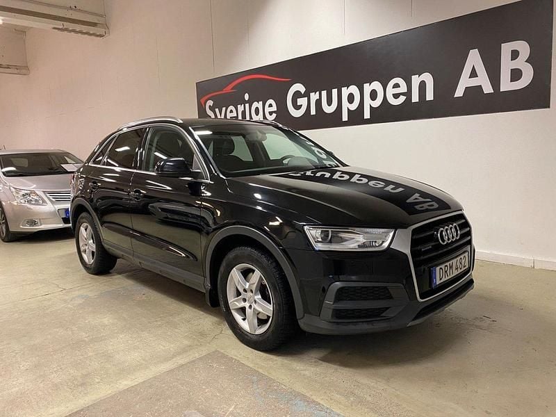 Svart Begagnad 2015 Audi Q3 Comfort SUV | 144 900 kr (Marknadspris) - Bild 1/4