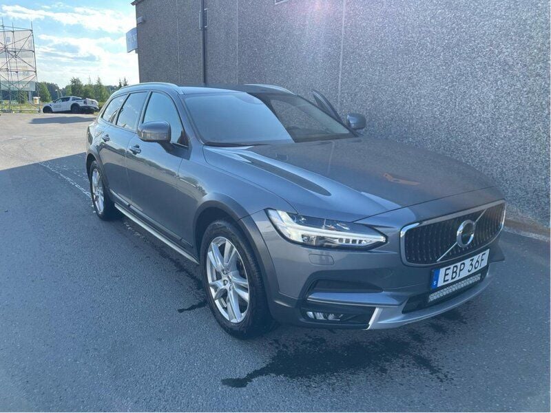 Grå Begagnad 2019 Volvo V90 CC Kombi | 319 000 kr (Bra pris) - Bild 1/4