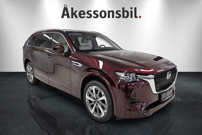 Art red metallic Ny 2025 Mazda CX-80 Homura-Line SUV | 659 900 kr (Marknadspris) - Bild 1/4