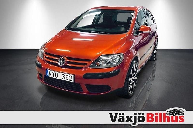 Röd Begagnad 2005 VW Golf Plus Minibuss | 47 900 kr - Bild 1/4