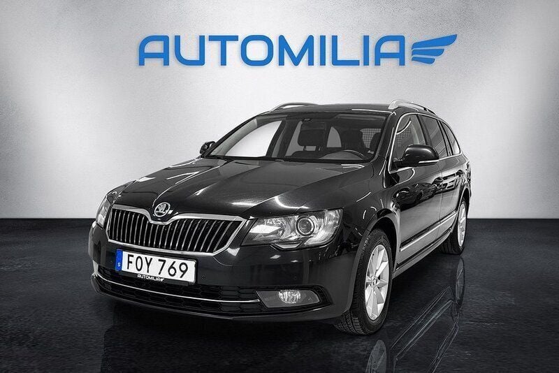 Svart Begagnad 2015 Skoda Superb Ambition Kombi | 99 900 kr (Bra pris) - Bild 1/4