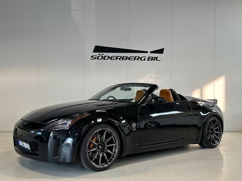 Svart Begagnad 2005 Nissan 350Z Cab | 109 900 kr - Bild 1/4