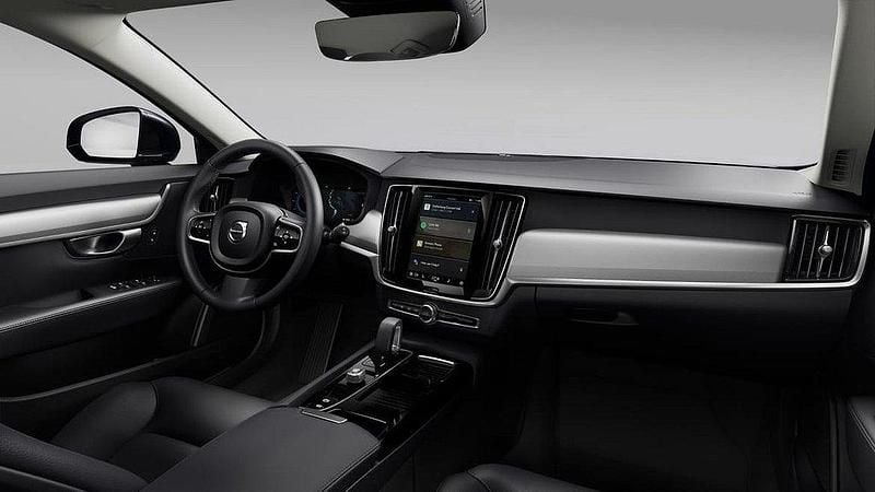 Svart Ny 2024 Volvo V90 Core Kombi | 553 000 kr (Marknadspris) - Bild 1/4
