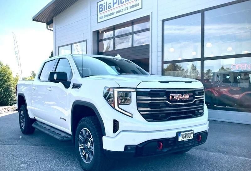 Vit Ny 2024 GMC Sierra Van | 1 148 750 kr (Dyr) - Bild 1/4