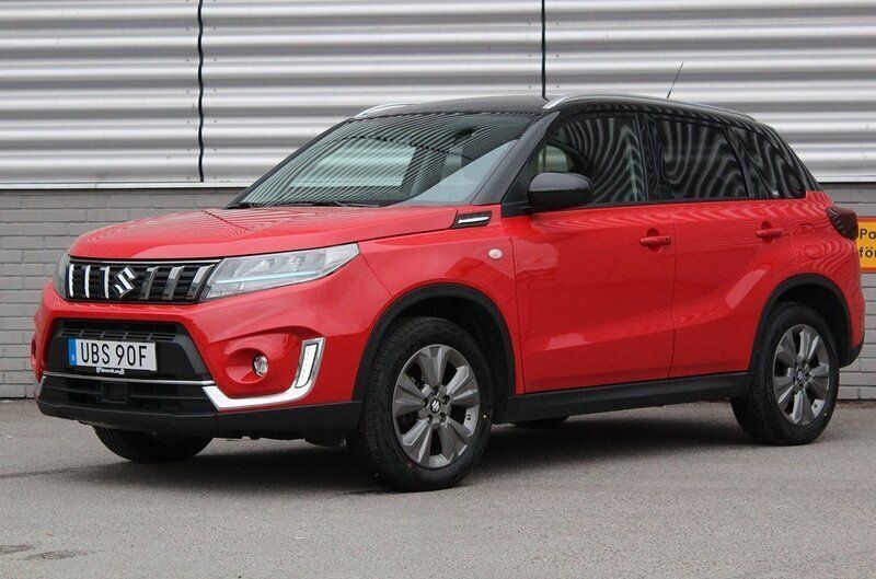 Röd Begagnad 2023 Suzuki Vitara SUV | 299 500 kr (Marknadspris) - Bild 1/4