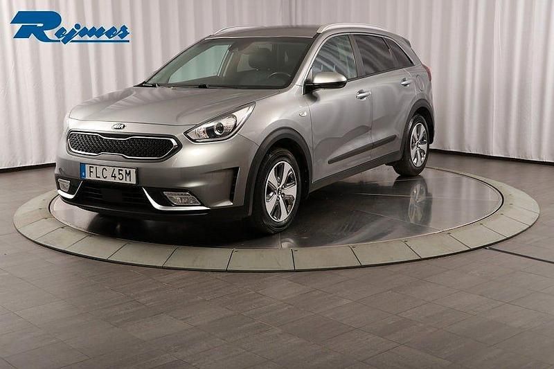 Grå Begagnad 2019 Kia Niro Advance SUV | 178 800 kr (Superpris) - Bild 1/4