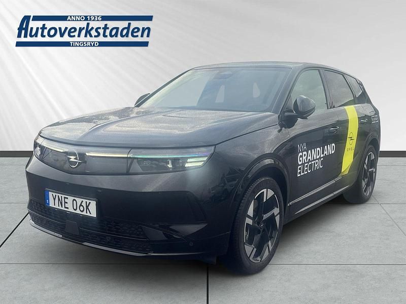 Begagnad Opel Grandland Electric Ultimate 158 kW (215 HK) 2024 Svart SUV