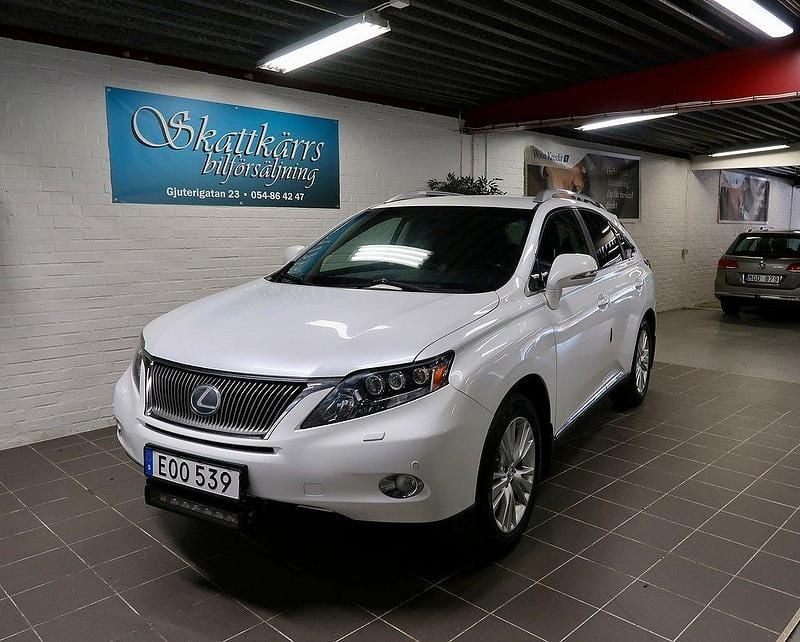 Vit Begagnad 2011 Lexus RX450h Luxury Line SUV | 139 000 kr - Bild 1/4