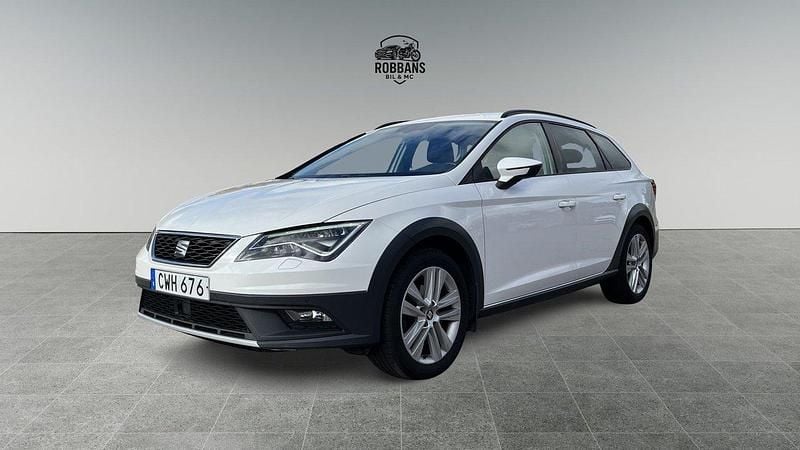 Vit Begagnad 2017 Seat Leon X-Perience Kombi | 114 900 kr (Lite dyr) - Bild 1/4