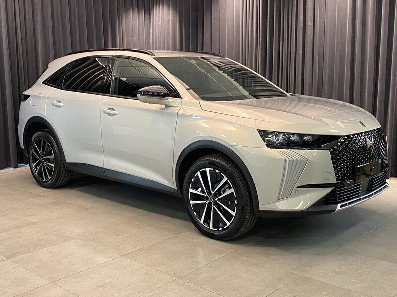 Grå Ny 2024 DS Automobiles DS7 Crossback SUV | 449 900 kr - Bild 1/4
