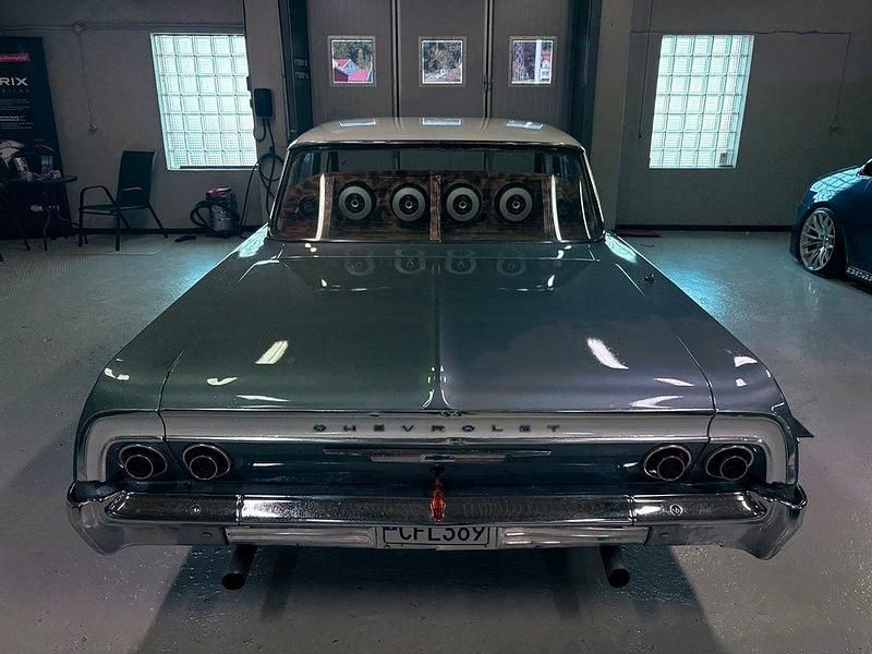 Begagnad Chevrolet Bel Air 254 HK (186 kW) 1964 Flerfärgad Sedan