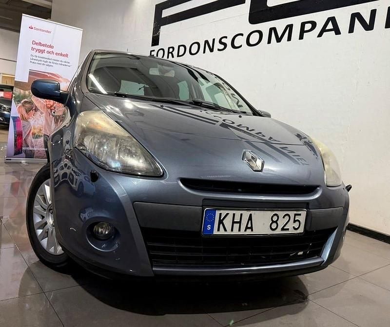 Begagnad Renault Clio R.S. 75 HK (55 kW) 2011 Blå Halvkombi