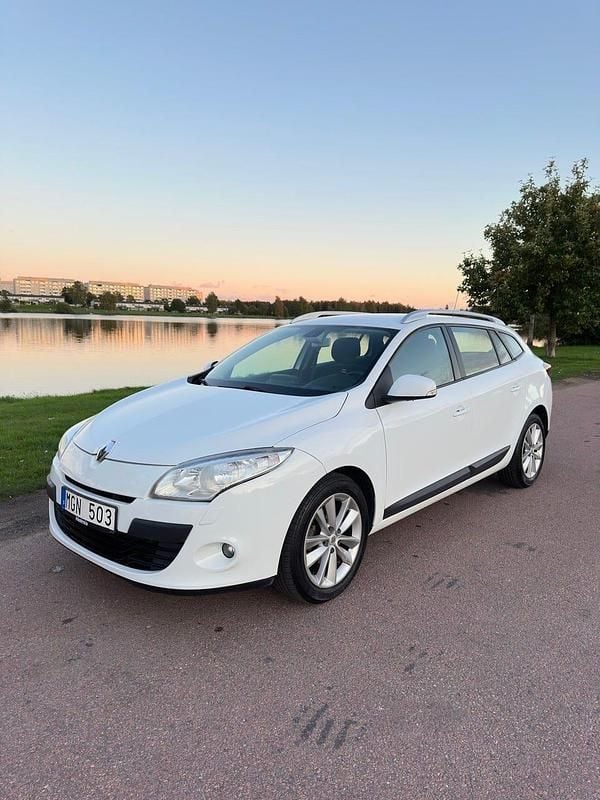 Begagnad 2012 Renault Mégane GrandTour Kombi | 54 500 kr (Marknadspris) - Bild 1/4