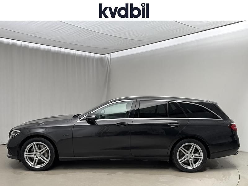Begagnad Mercedes E300 2021 Grå