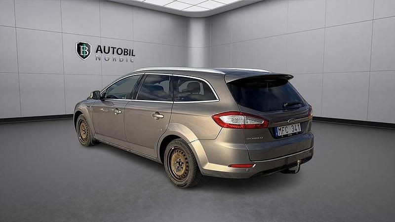 Begagnad Ford Mondeo 141 HK (103 kW) 2013 Brun Kombi