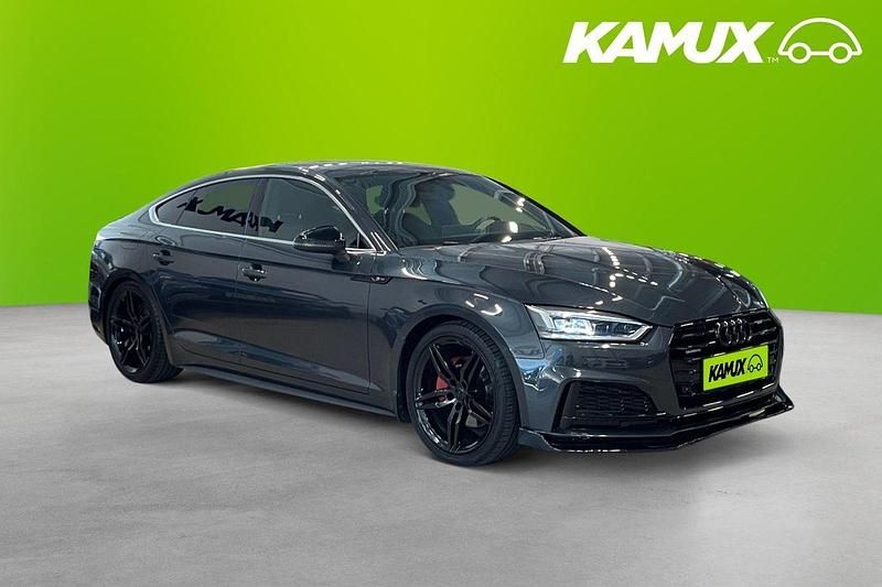 Grå Begagnad 2017 Audi A5 Sportback S-Line Halvkombi | 238 800 kr (Marknadspris) - Bild 1/3