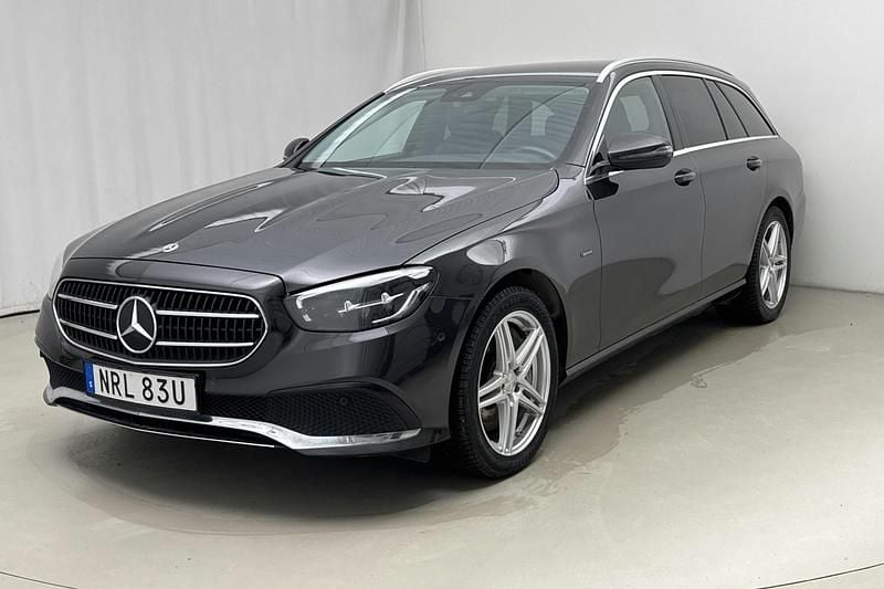 Begagnad Mercedes E300 Avantgarde 306 HK (225 kW) 2021 Grå Kombi