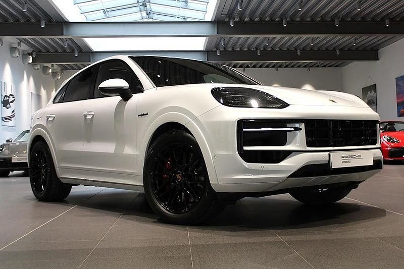 Vit Begagnad 2024 Porsche Cayenne SUV | 1 375 000 kr - Bild 1/4