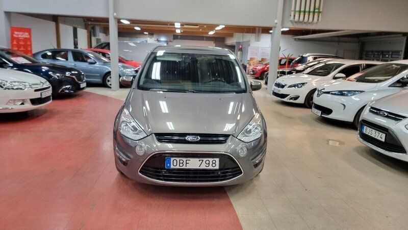 Begagnad Ford S-MAX Business Edition 164 HK (120 kW) 2013 Brun Minibuss