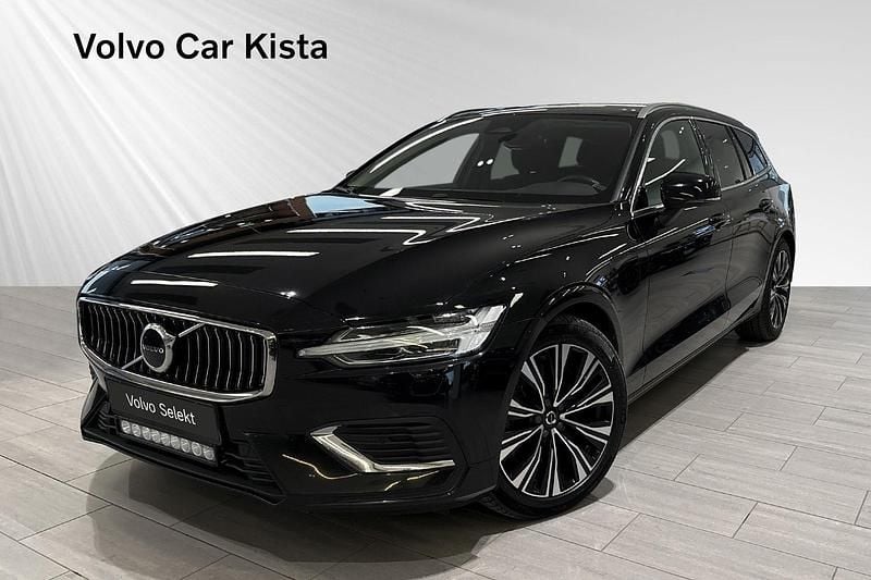 Svart Begagnad 2023 Volvo V60 Core Kombi | 349 900 kr (Marknadspris) - Bild 1/3