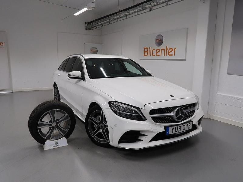 Vit Begagnad 2019 Mercedes C220 AMG line Kombi | 239 900 kr (Marknadspris) - Bild 1/3