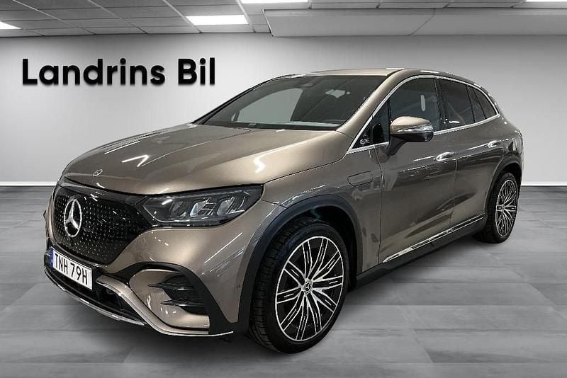 Brun Begagnad 2024 Mercedes EQE350 AMG line SUV | 779 900 kr (Bra pris) - Bild 1/4