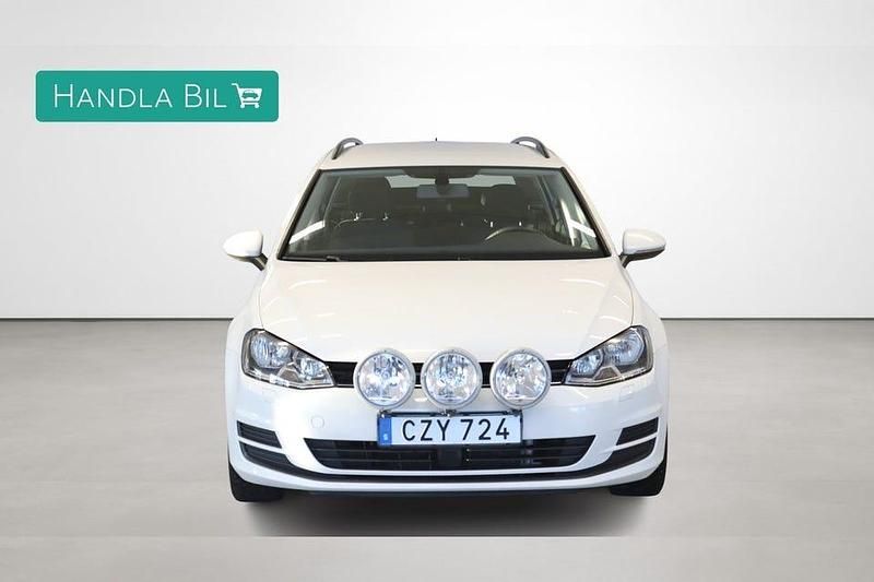 Begagnad VW Golf VII 105 HK (77 kW) 2014 Vit Kombi